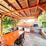 House Gita * Mrljane